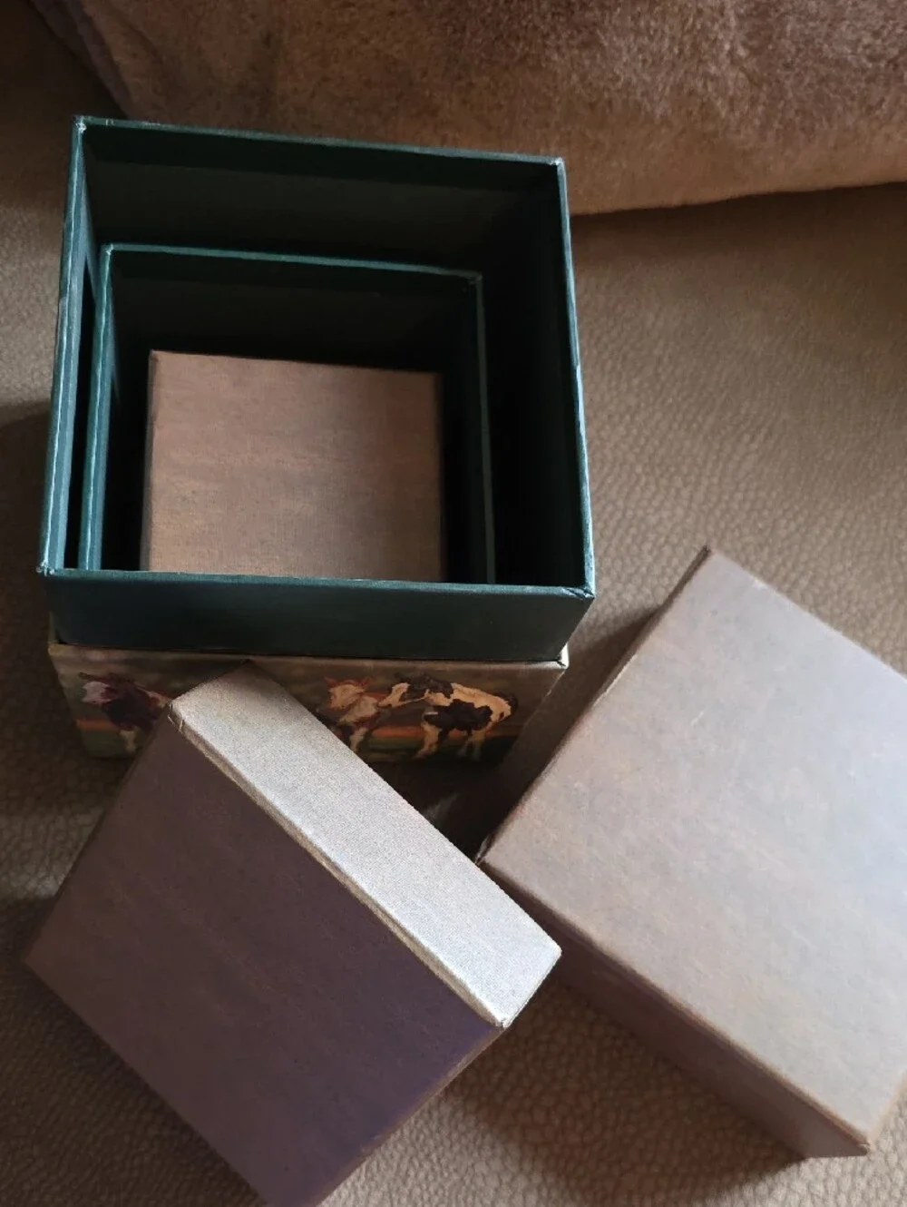 Bob's Boxes: VTG Stacked/ Nesting Storage Boxes w/ Horse Print #4017026